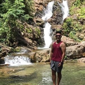 Meet your Posher, Tommy